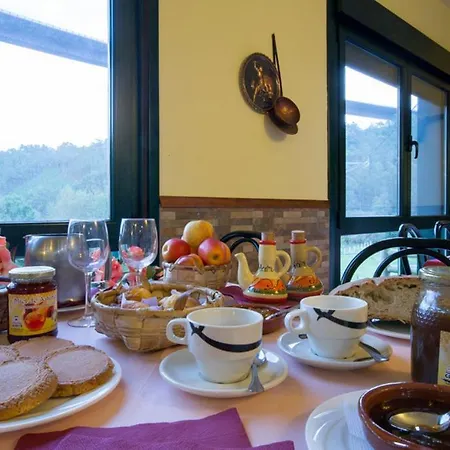 מלון Restaurante 2*